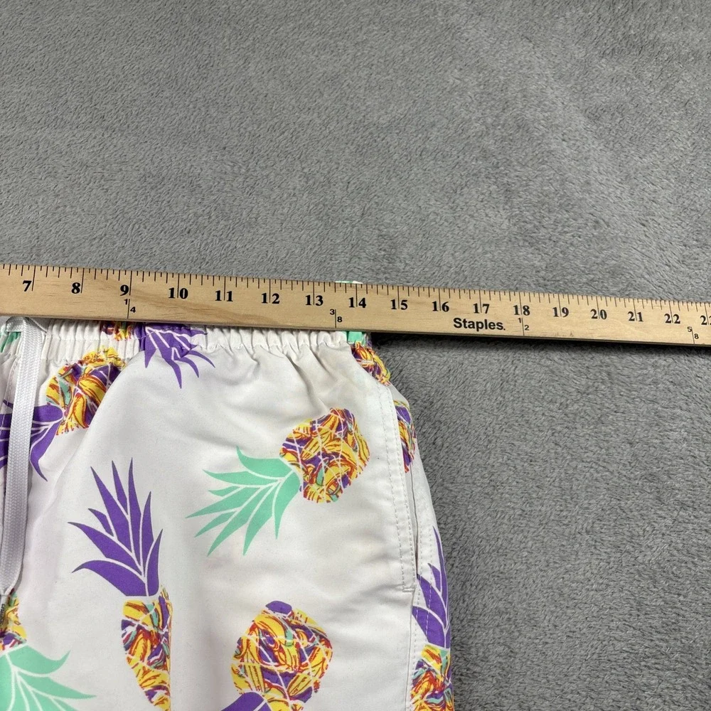 Chubbies Pineapple Print Lined Swim Shorts Trunks Men's Size Medium